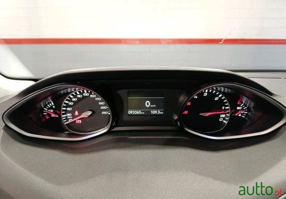 2021' Peugeot 308 Sw photo #6