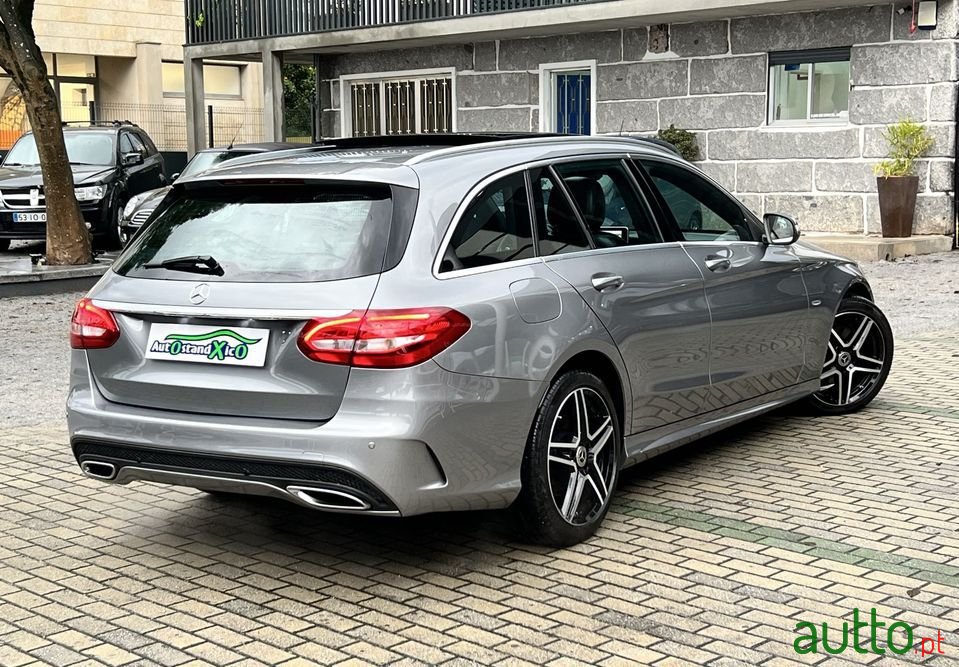 2015' Mercedes-Benz C-200 photo #2