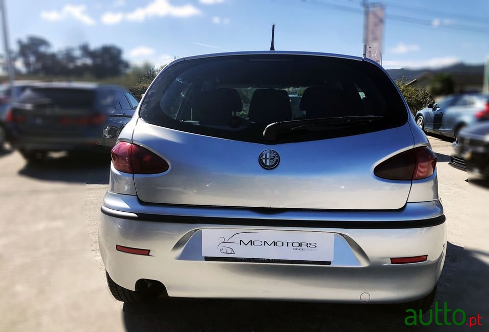 2002' Alfa Romeo 147 photo #6