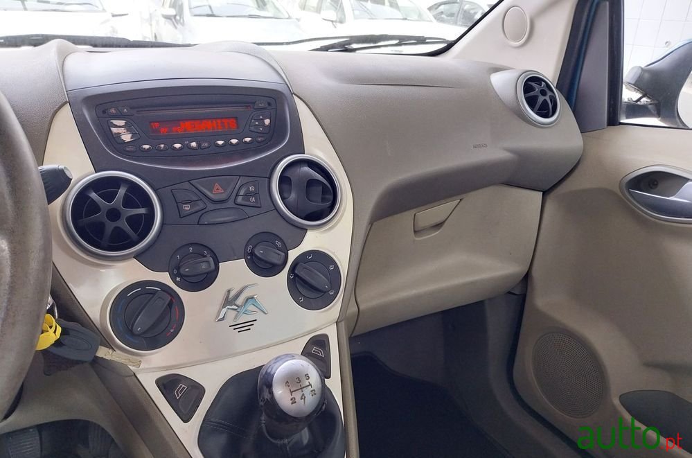 2010' Ford Ka 1.2 Titanium photo #6