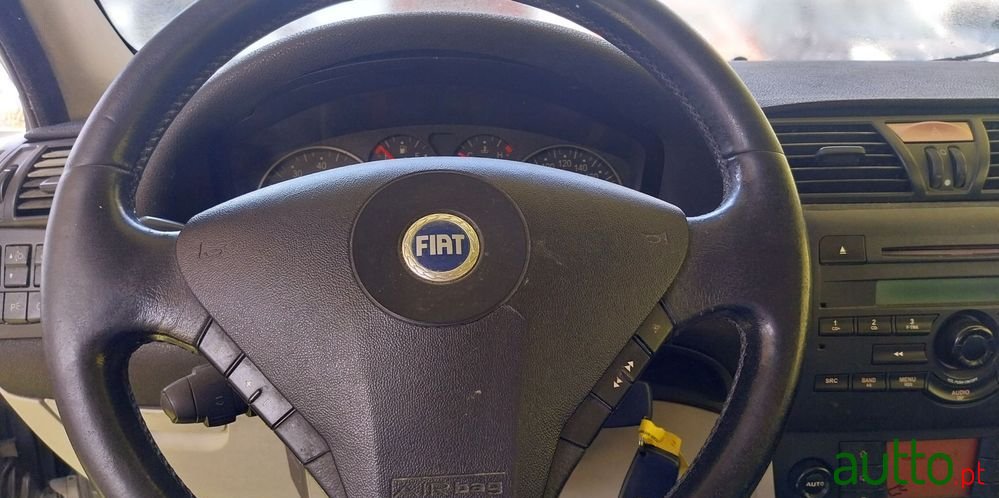 2005' Fiat Stilo 1.4 16V Active photo #5