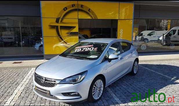 2015' Opel Astra 1.6 Cdti Dynamic S/S photo #1