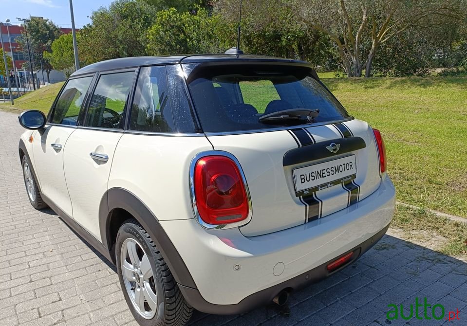 2017' MINI One photo #3