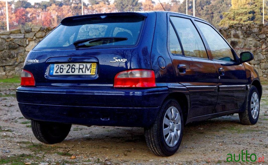 2001' Citroen Saxo photo #2