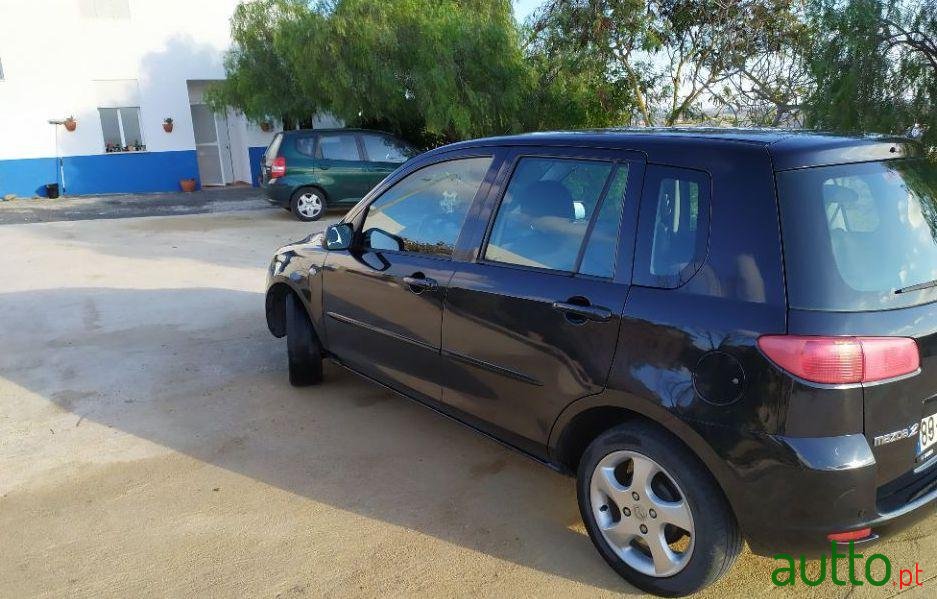 2005' Mazda 2 photo #4