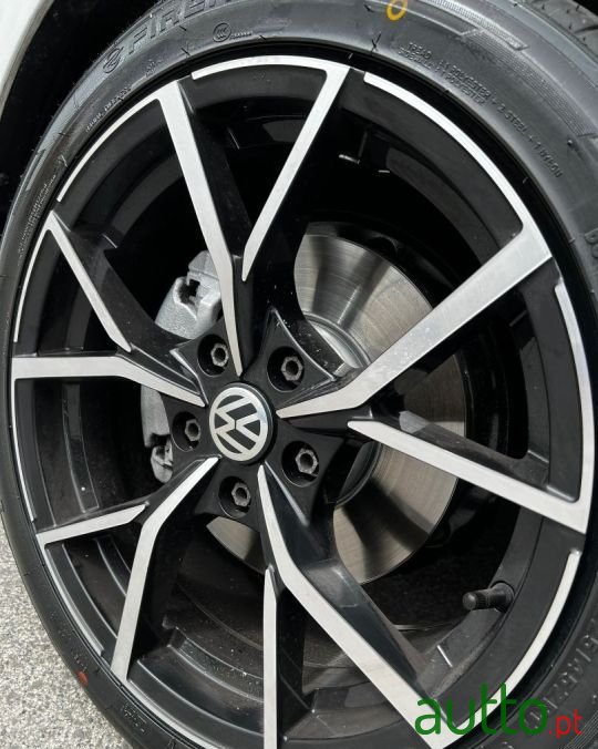 2016' Volkswagen Golf photo #5