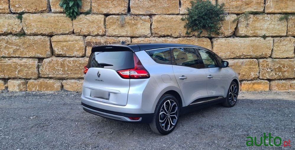 2019' Renault Grand Scenic photo #2