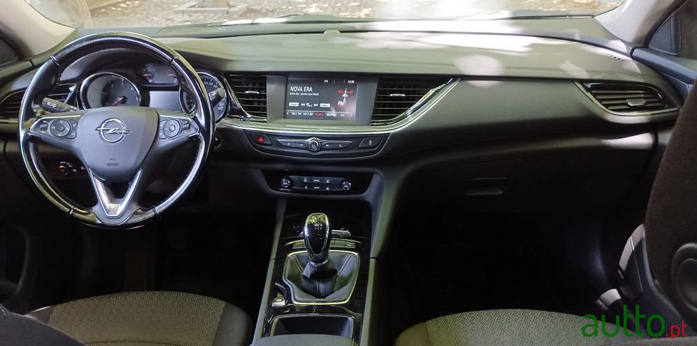 2019' Opel Insignia Sports Tourer photo #4