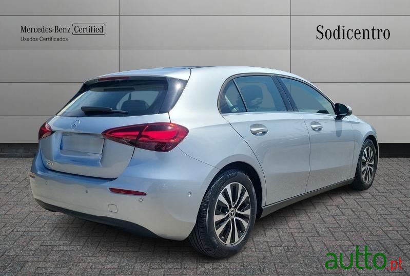 2024' Mercedes-Benz Classe A Standard photo #5