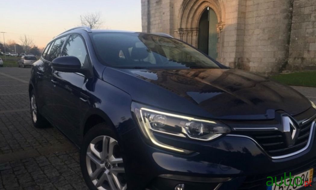 2017' Renault Megane Sport Tourer photo #4