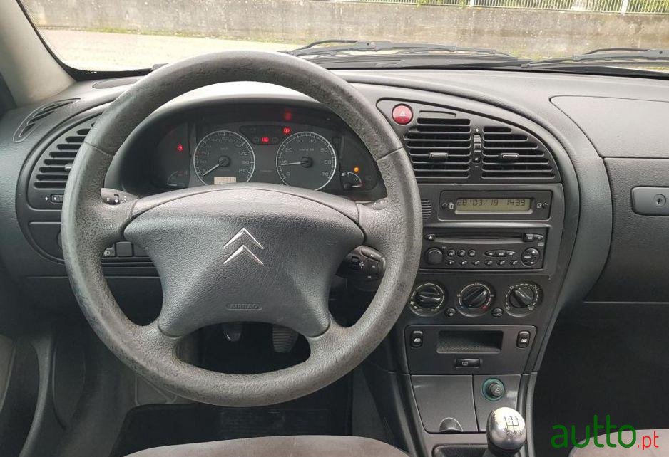 2004' Citroen Xsara-Break photo #2