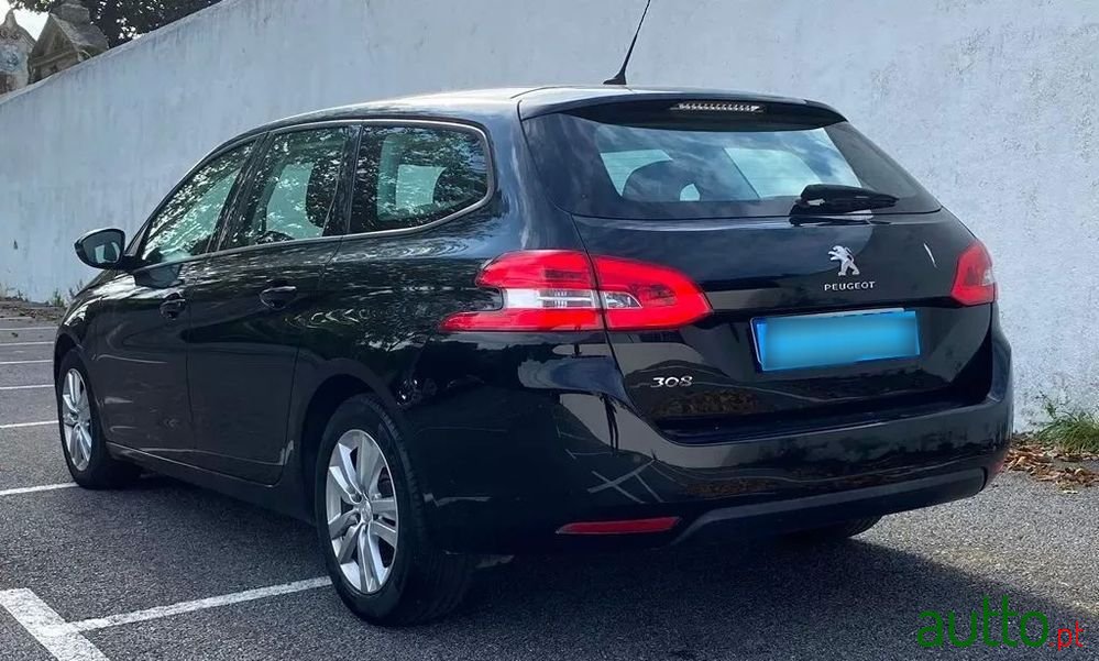 2021' Peugeot 308 Sw photo #2