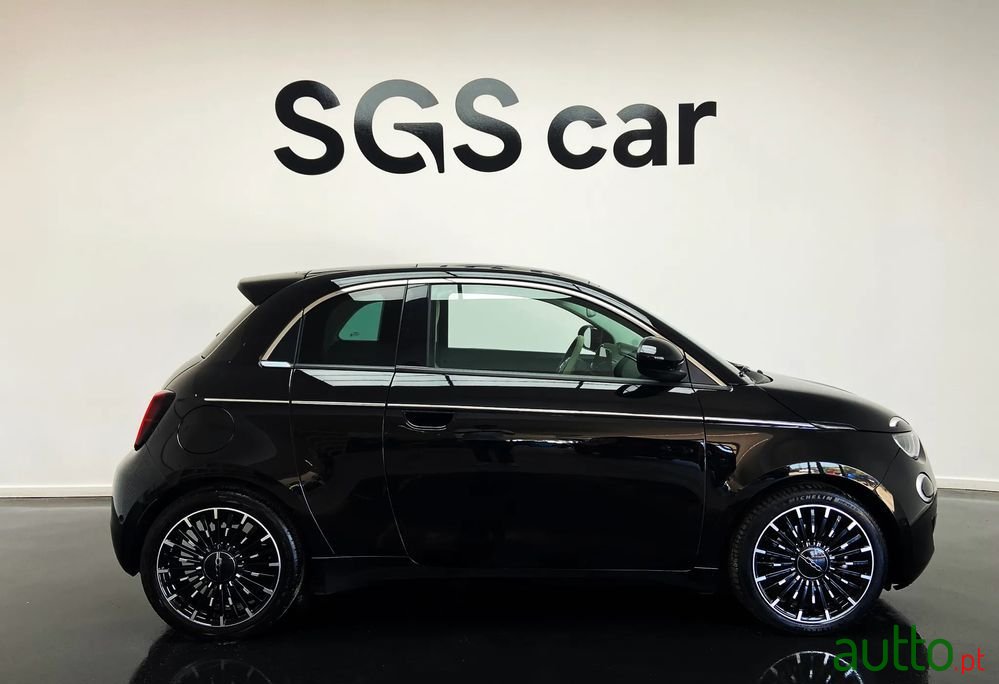 2022' Fiat 500e La Prima photo #5