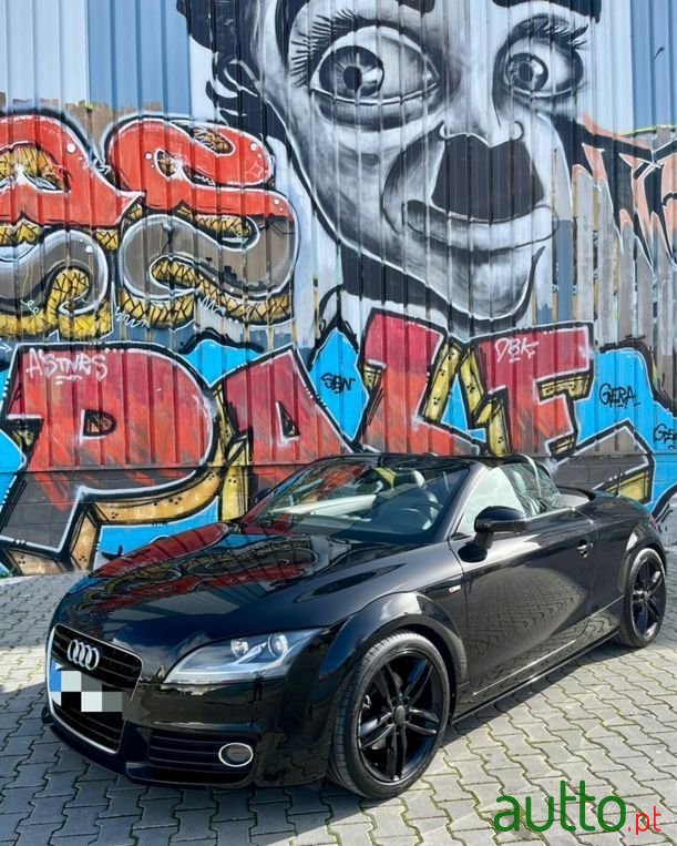 2010' Audi TT Roadster photo #2