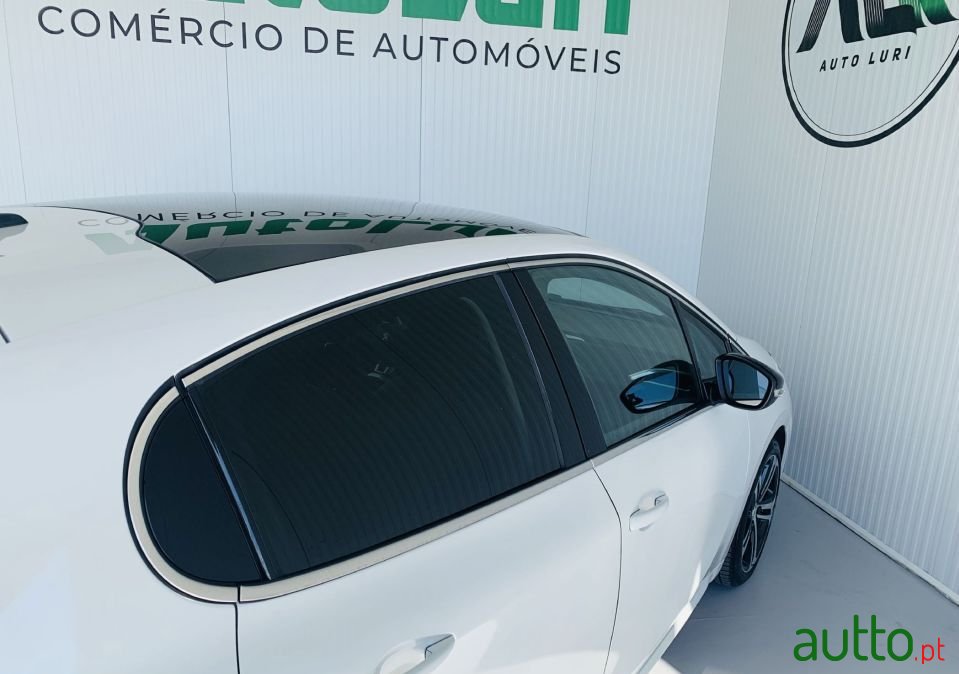 2017' Peugeot 208 photo #5