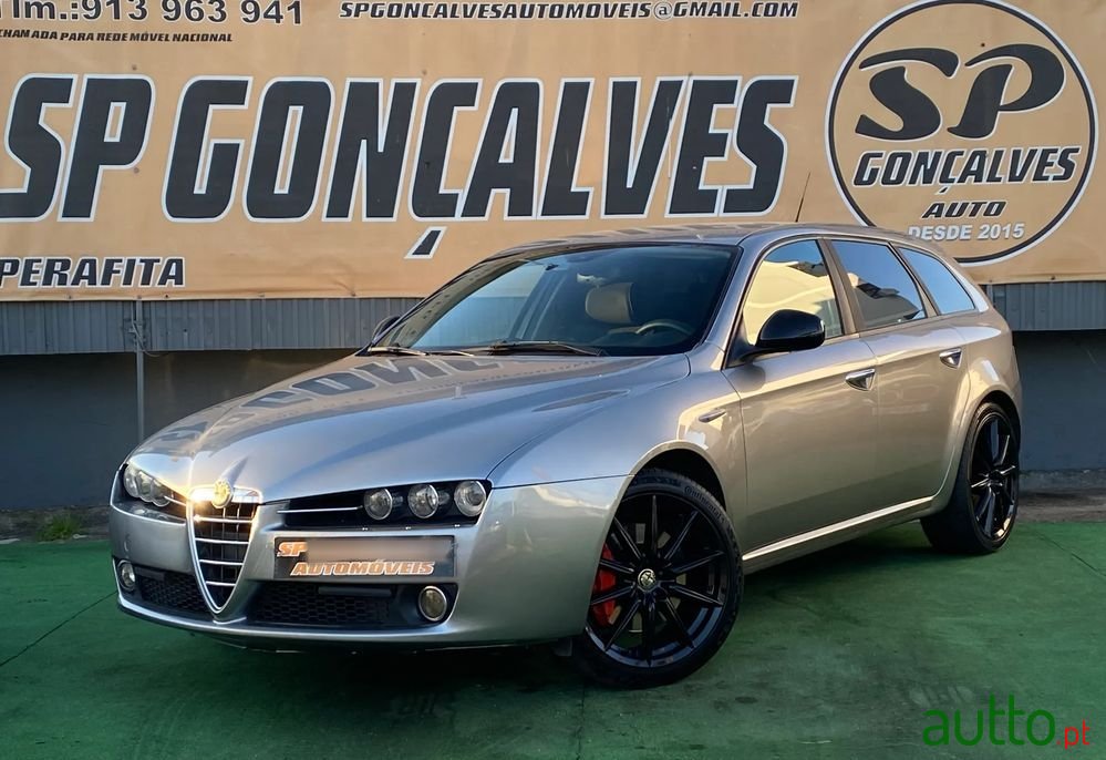 2006' Alfa Romeo 159 Sportwagon photo #1