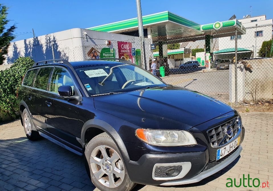 2010' Volvo Xc-70 photo #2