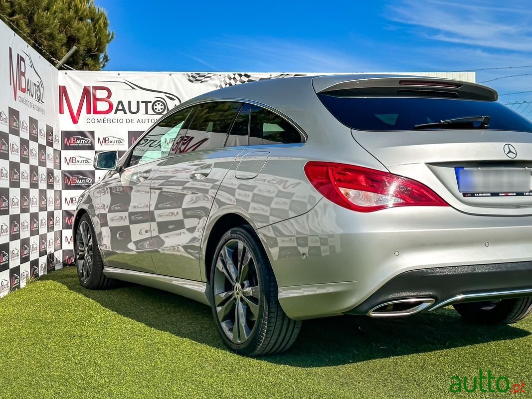 2017' Mercedes-Benz Cla-180 photo #3