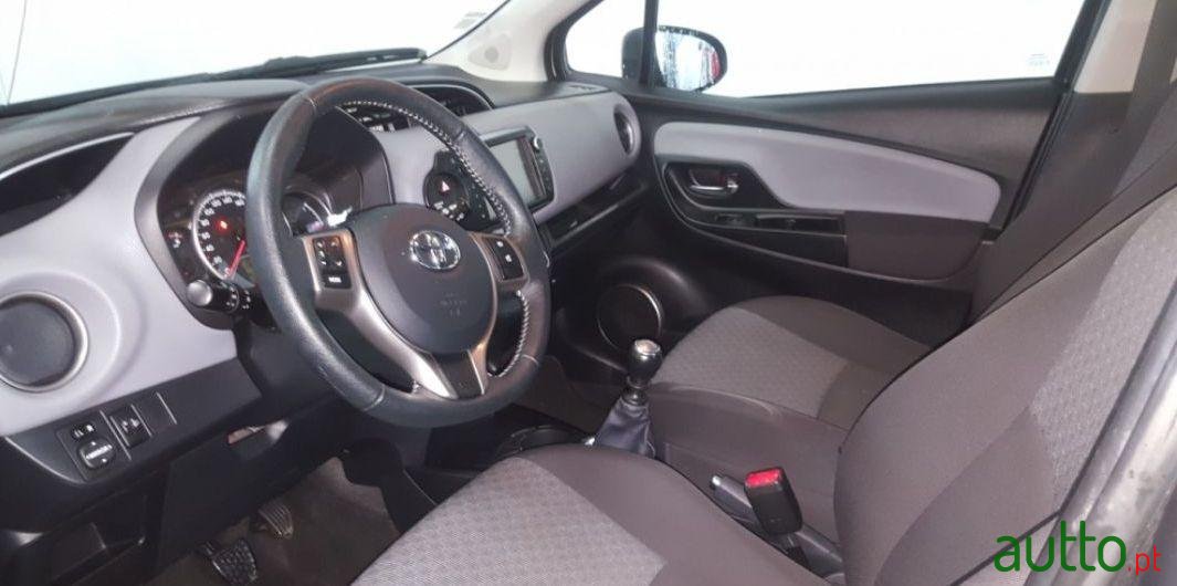 2014' Toyota Yaris 1.4D-4D photo #3