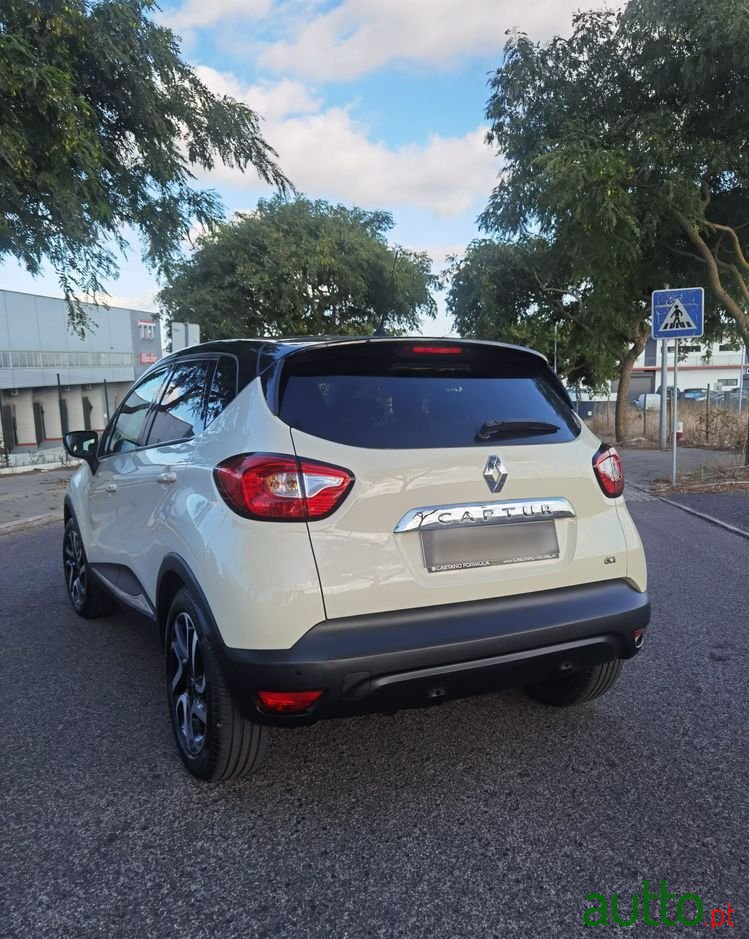 2015' Renault Captur 1.5 Dci Exclusive photo #4