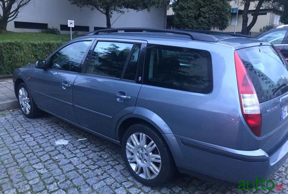 2002' Ford Mondeo Sw photo #1