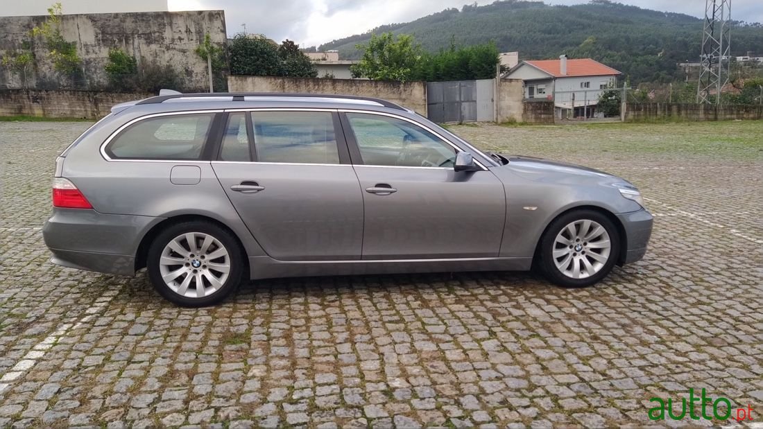 2010' BMW 520 photo #2