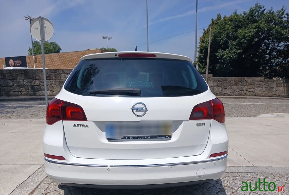 2016' Opel Astra Sports Tourer photo #4