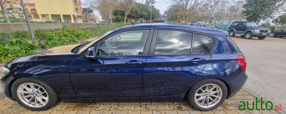 2013' BMW 118 D Line Sport photo #1