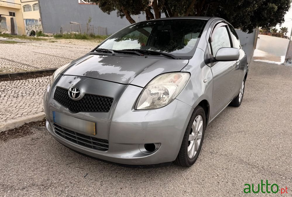 2008' Toyota Yaris photo #6