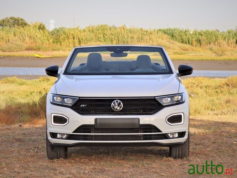 2020' Volkswagen T-Roc Cabrio photo #2