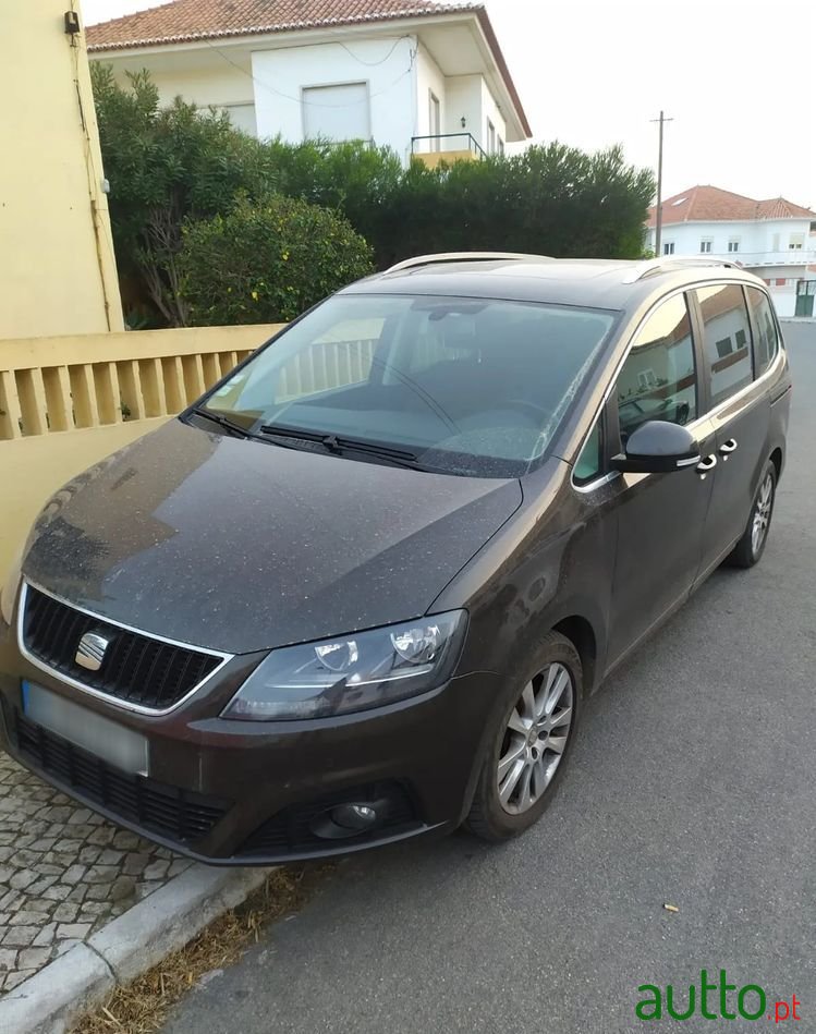2014' SEAT Alhambra photo #4