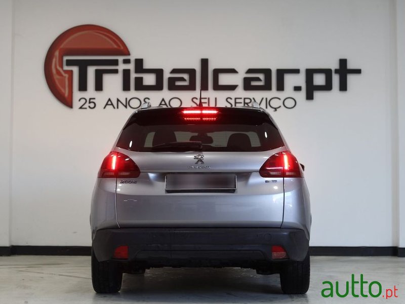 2016' Peugeot 2008 photo #3