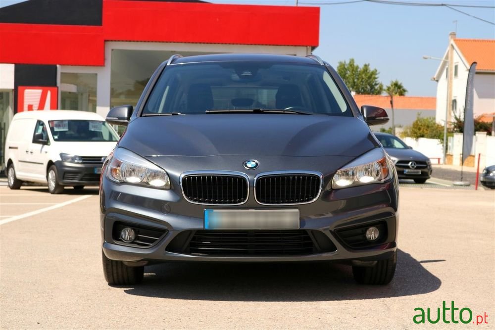 2017' BMW Série 2 D 7L Advantage photo #4