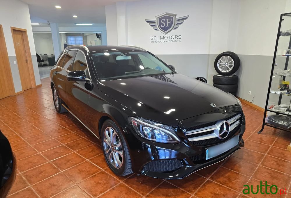 2017' Mercedes-Benz Classe C photo #1