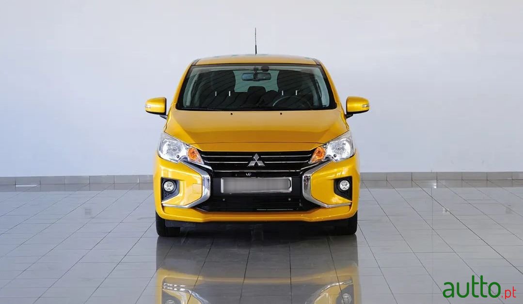 2022' Mitsubishi Space Star photo #2