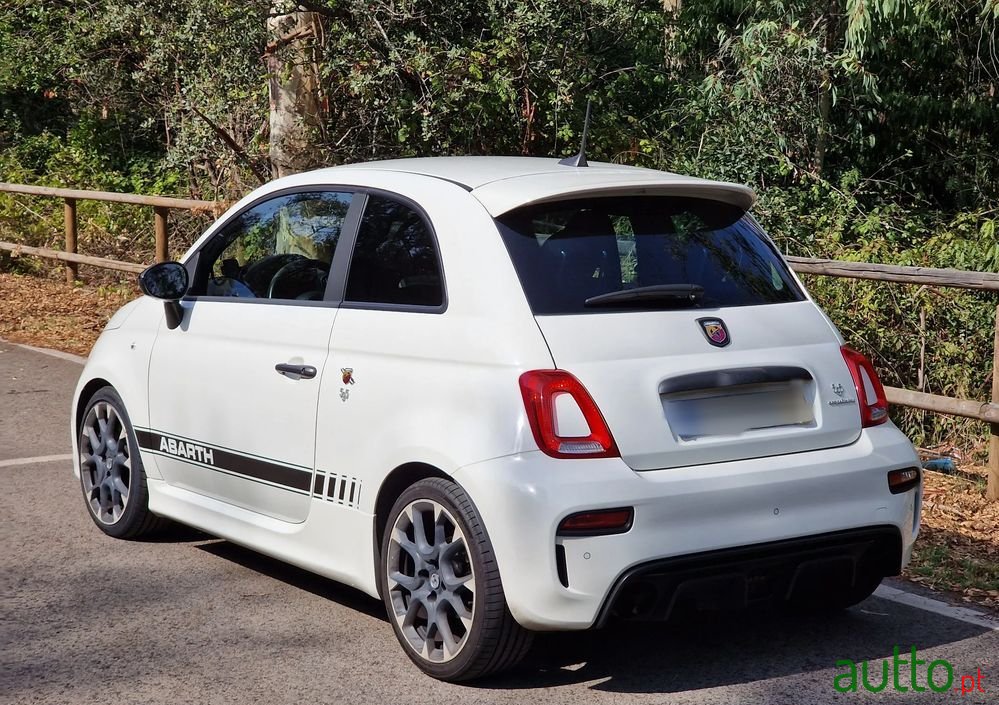 2017' Fiat 595 Abarth photo #2