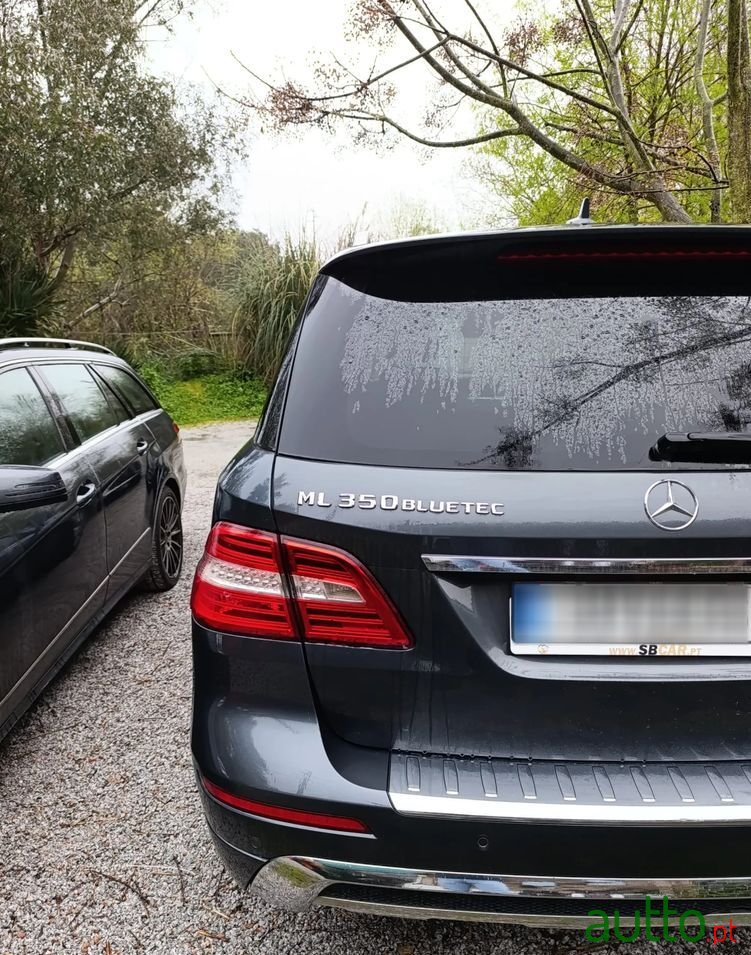 2014' Mercedes-Benz Classe M Bluetec photo #3