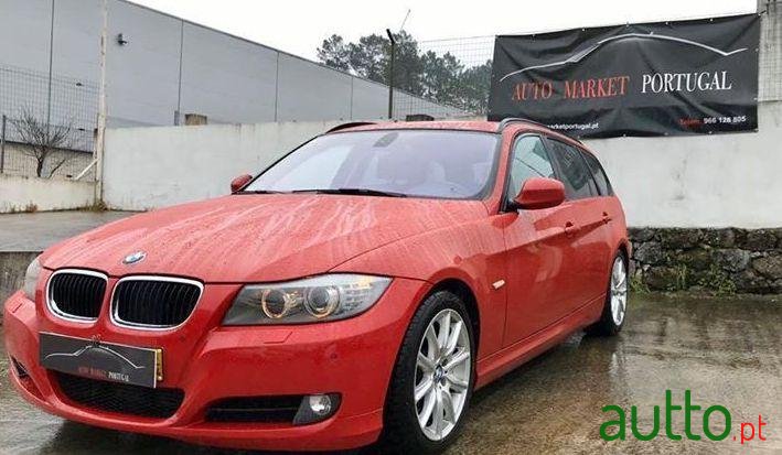 2011' BMW 318 D Pack Sport Gps photo #3