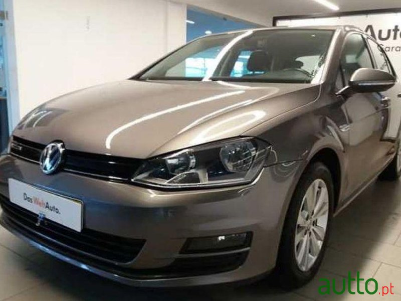 2016' Volkswagen Golf photo #1