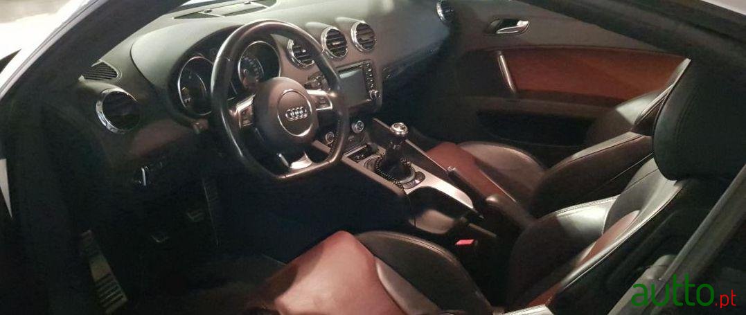 2011' Audi TT photo #1