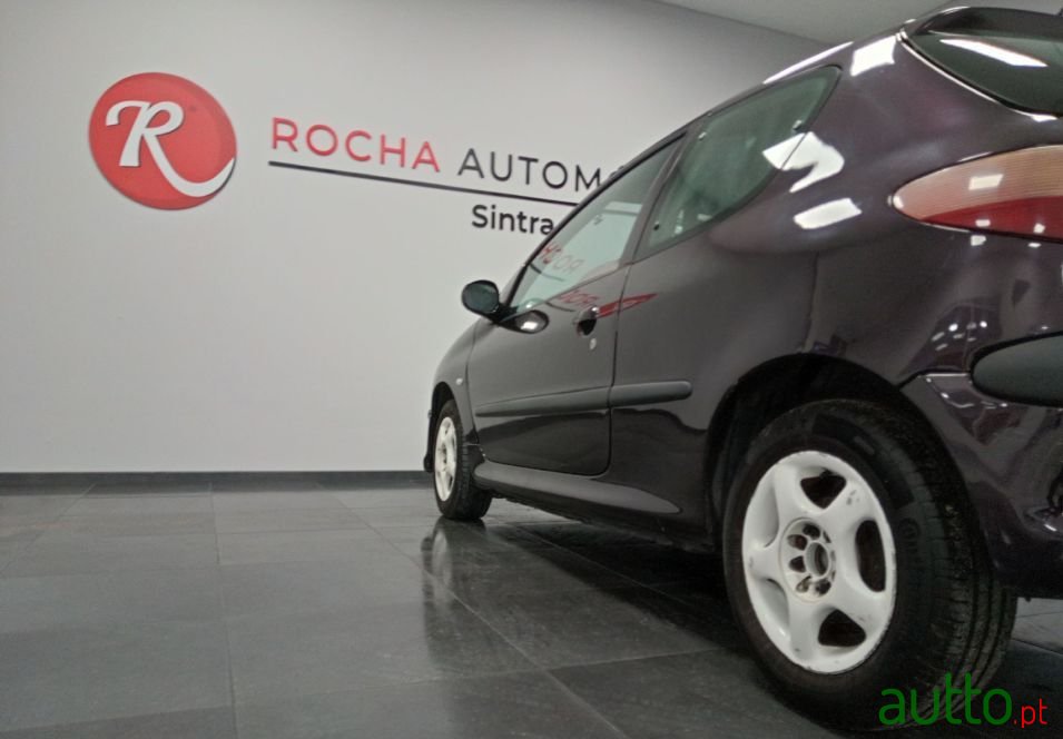 2001' Peugeot 206 photo #5