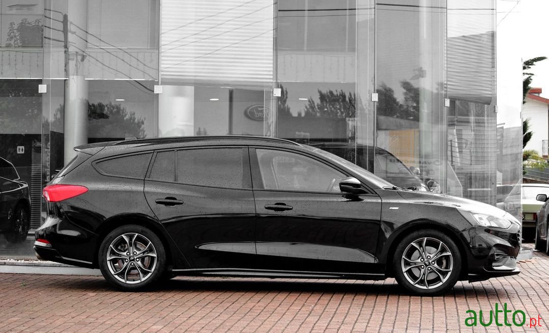 2020' Ford Focus Sw photo #4