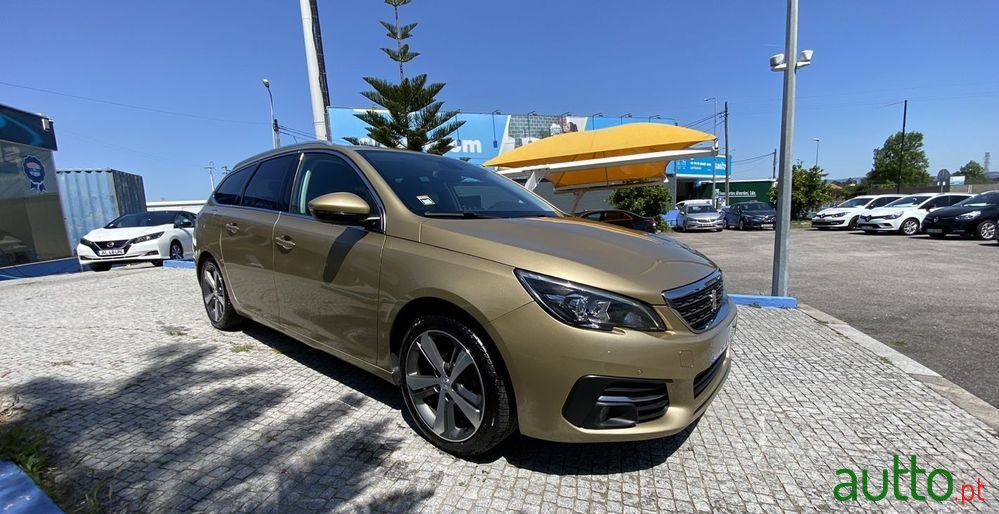 2018' Peugeot 308 Sw photo #5