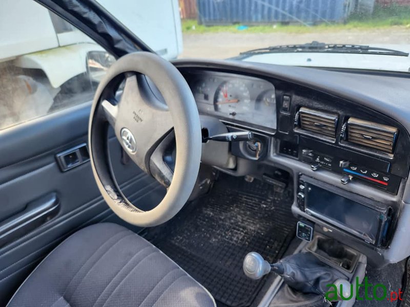 1993' Toyota Hilux photo #3