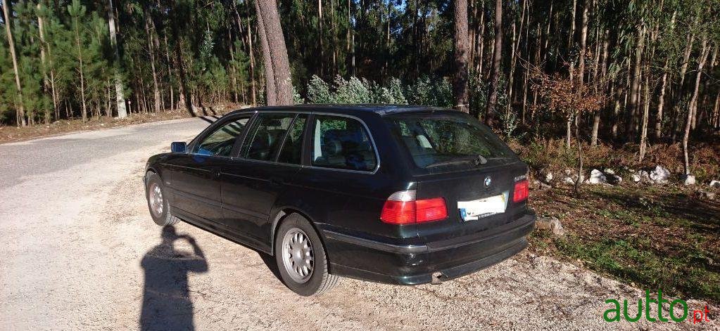 2000' BMW 520 photo #1