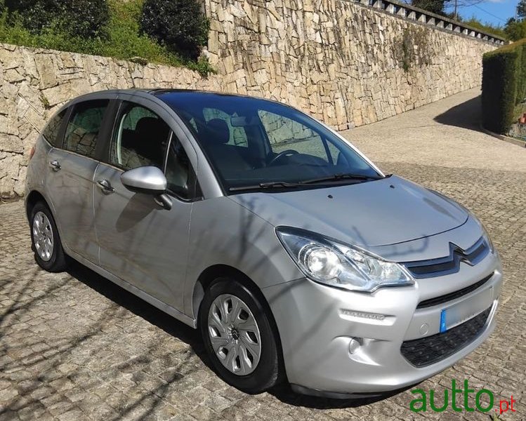 2013' Citroen C3 1.0 Vti Attraction photo #3