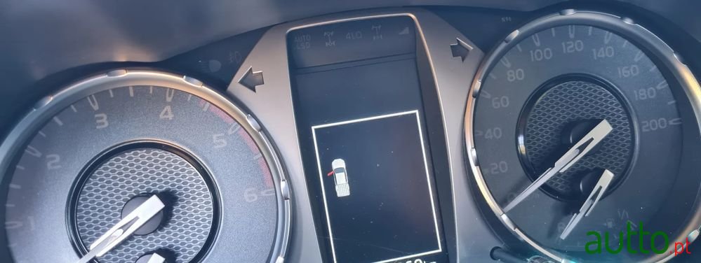 2021' Toyota Hilux photo #6