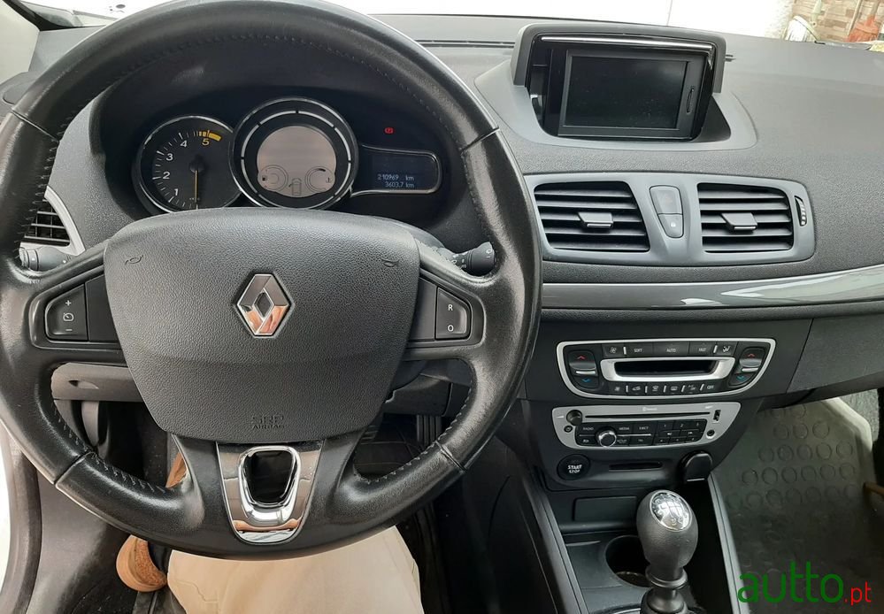 2016' Renault Megane Break photo #5