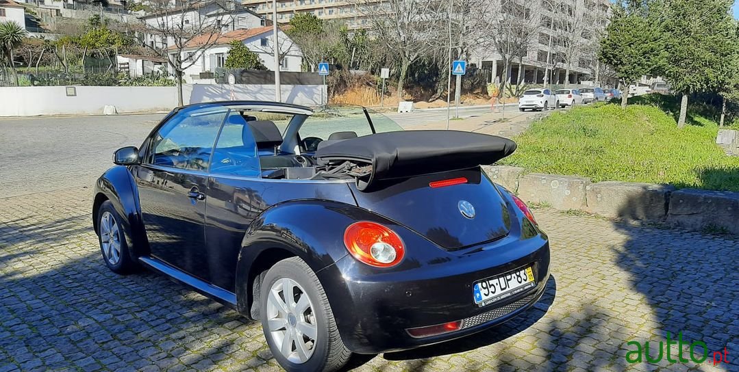 2007' Volkswagen New Beetle photo #4