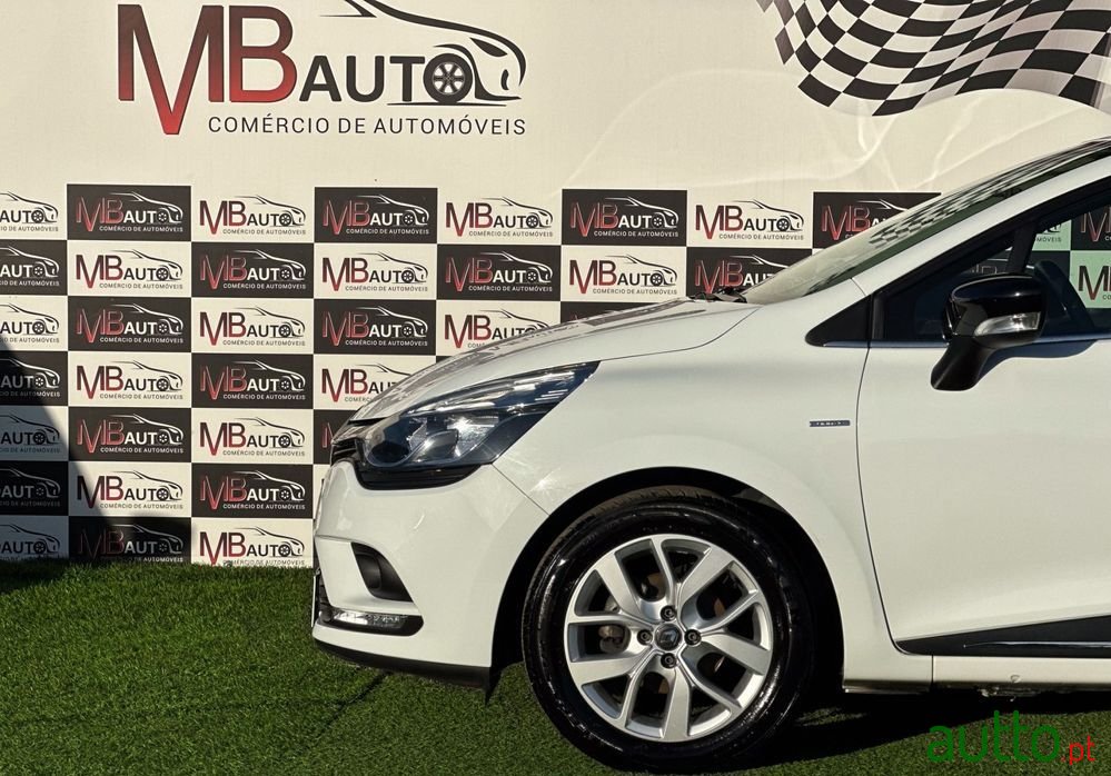 2020' Renault Clio 0.9 Tce Limited photo #3